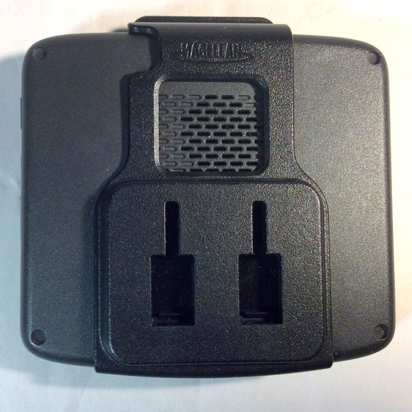 Magellan Road Mate Model 1200 US GPS & Car Charger - Picture 4 of 8